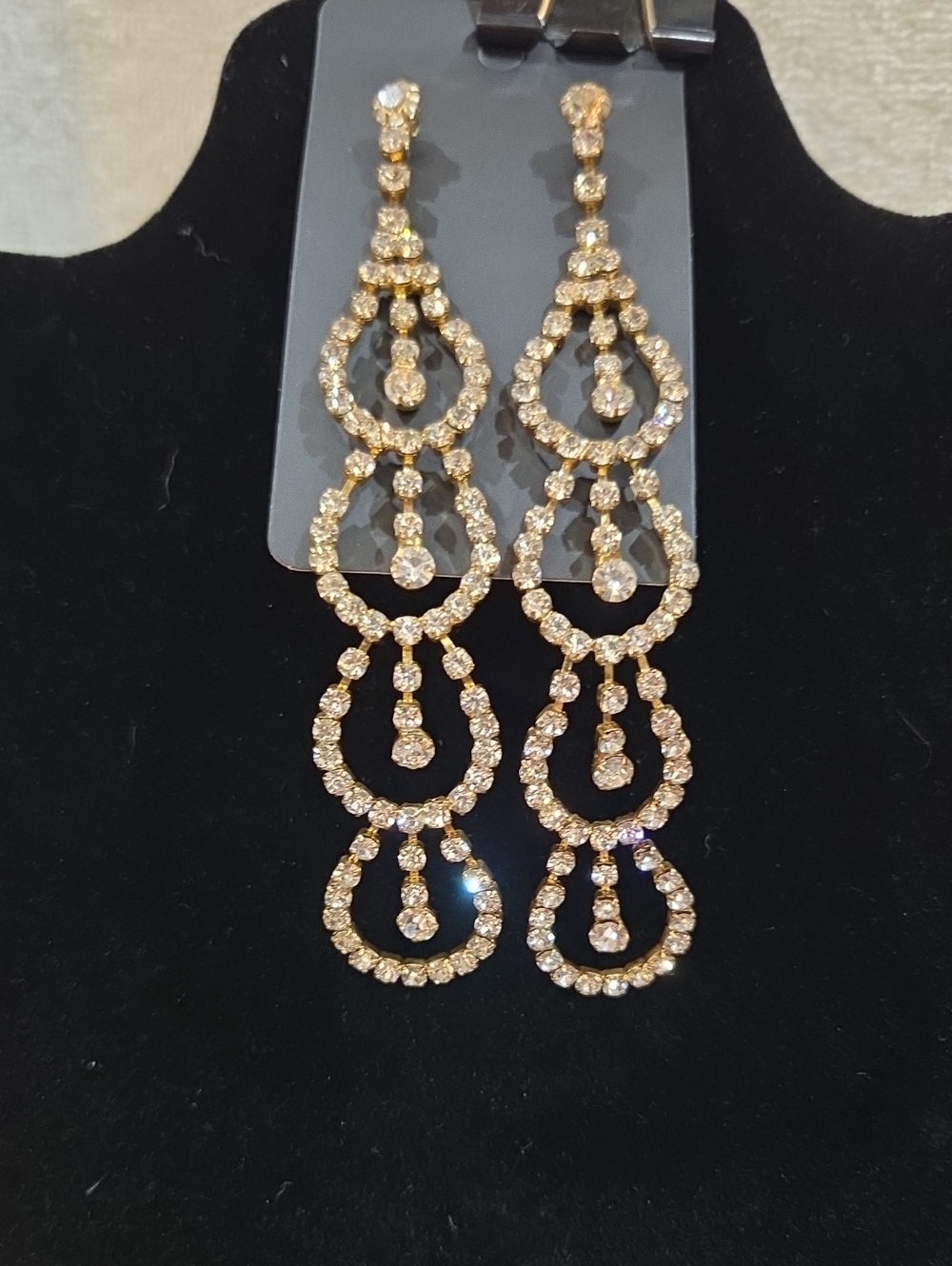 RHINESTONE DANGLE EARRINGS